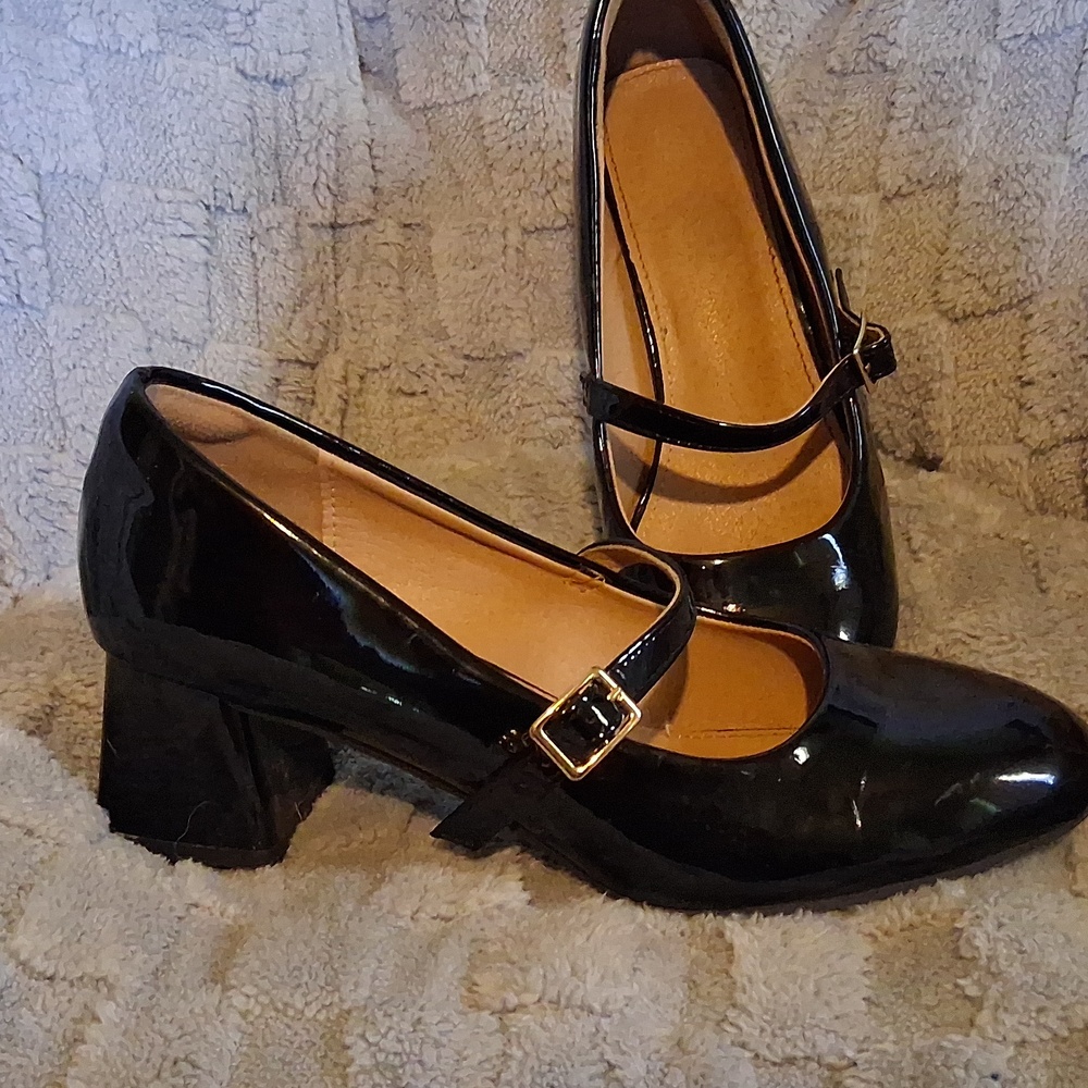 Black Patent Leather Mary Jane Shoes